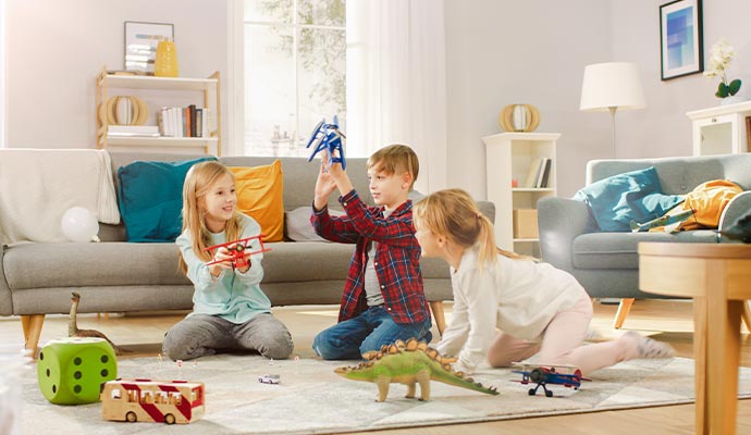 Children playing in fresh air room
